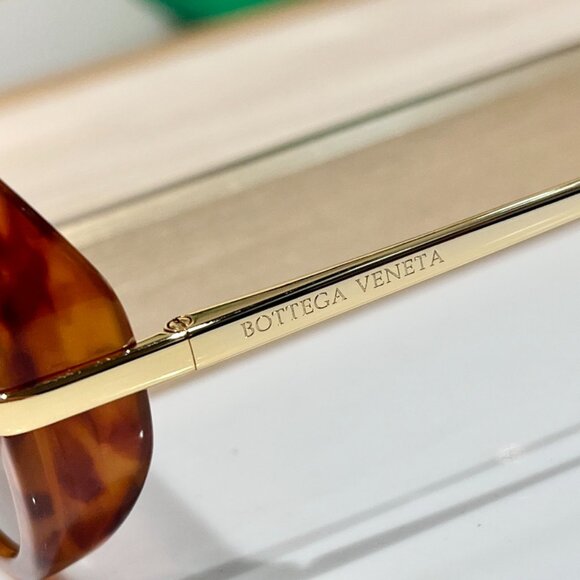BOTTEGA VENETA Sunglasses